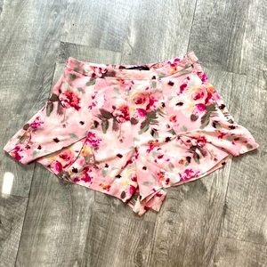 🛍3/$25🛍 Forever 21 flower shorts